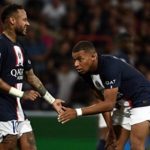 开云手机版-MNM中最该被牺牲替换？内马尔才是巴黎新赛季惊喜